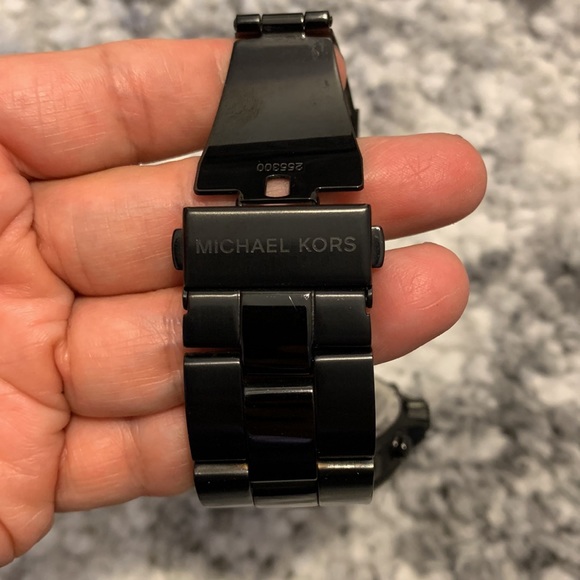 Michael Kors Oversized Dylan Black-Tone Unisex Watch - Picture 3 of 12